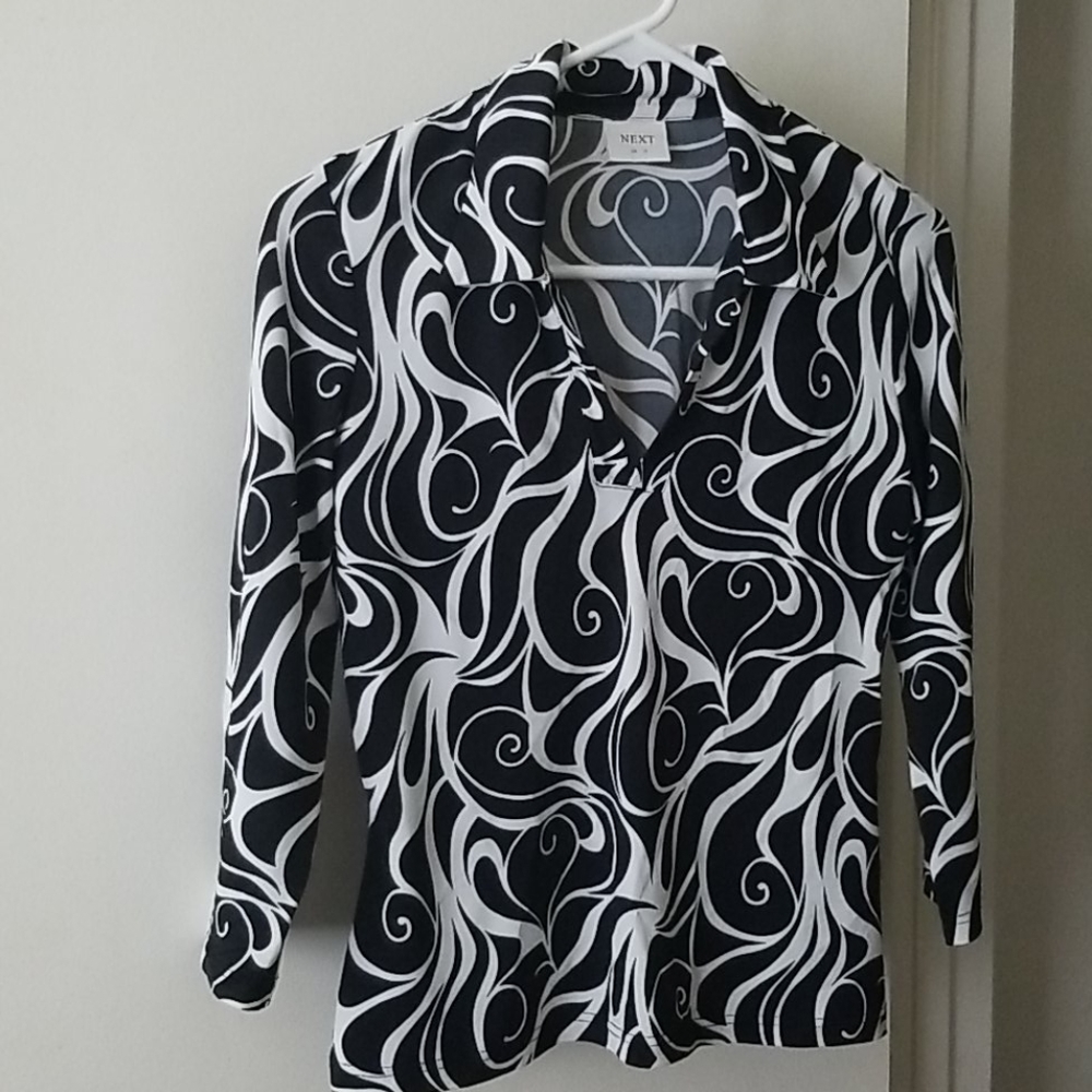 Next UK vintage black & white top.